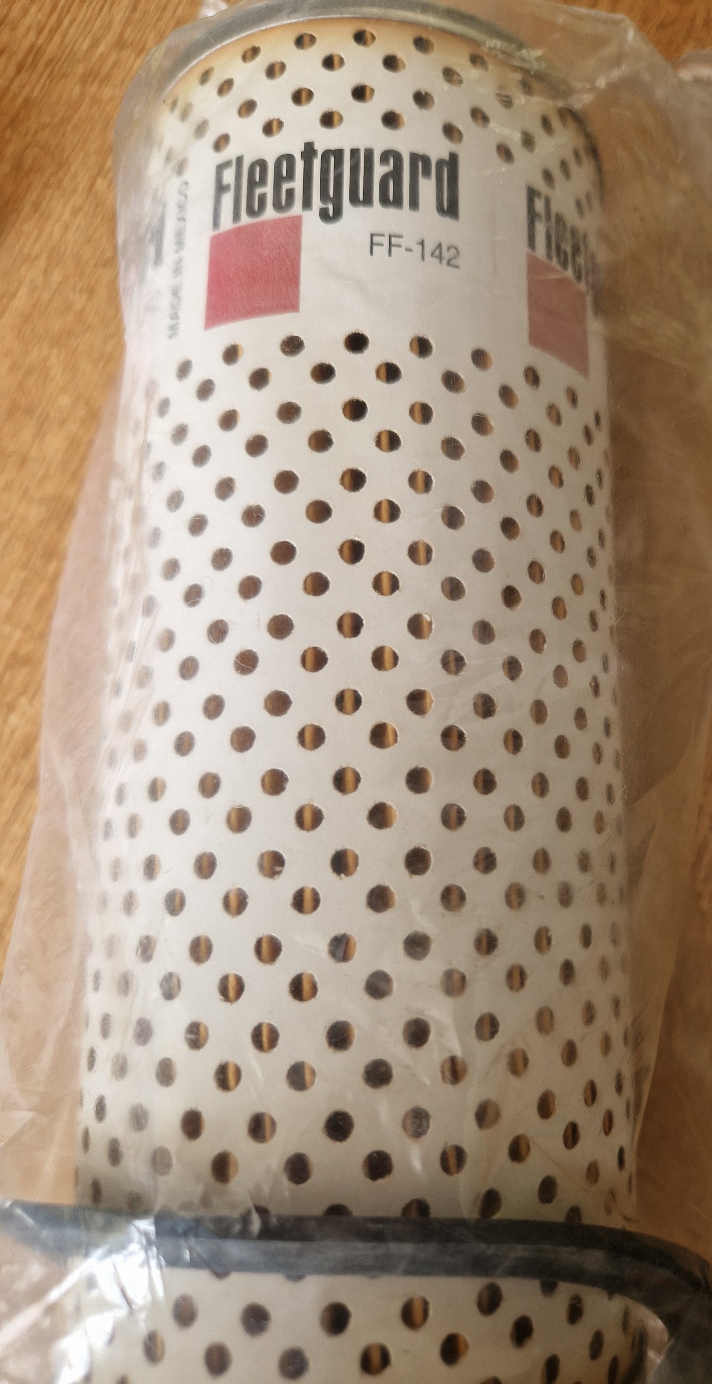 FF142 Fleetguard Fuel Filter