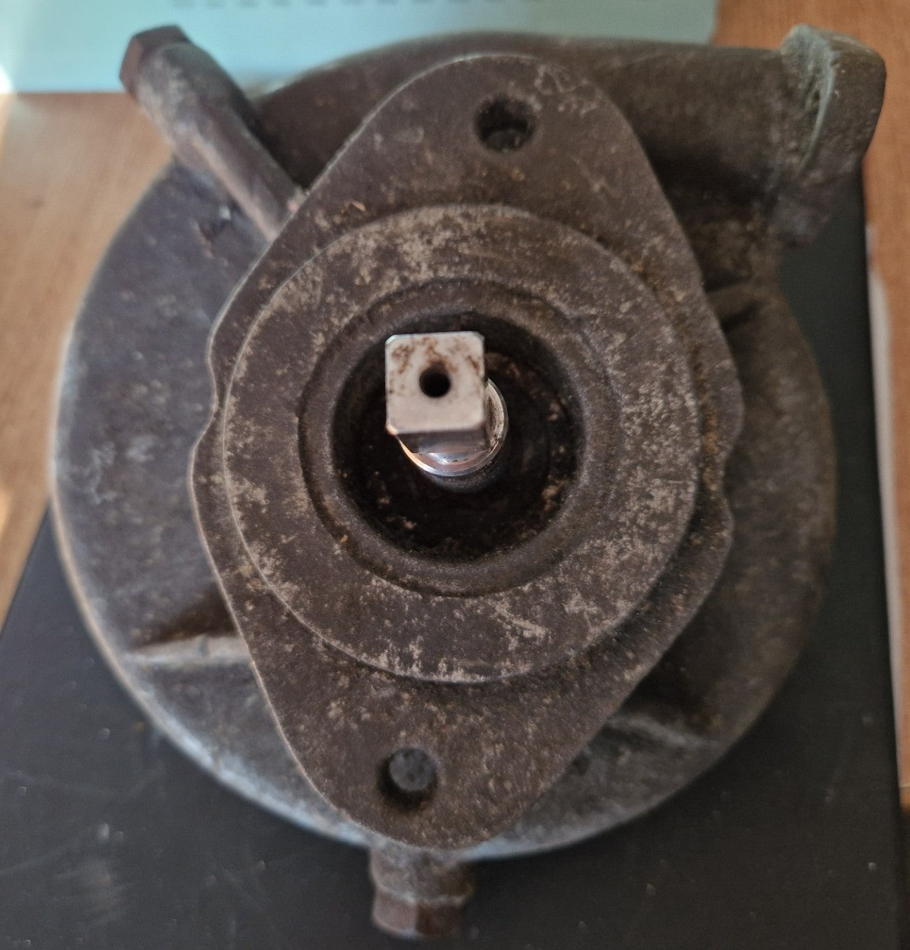 Waterpump Assy 6/8LXB with cover